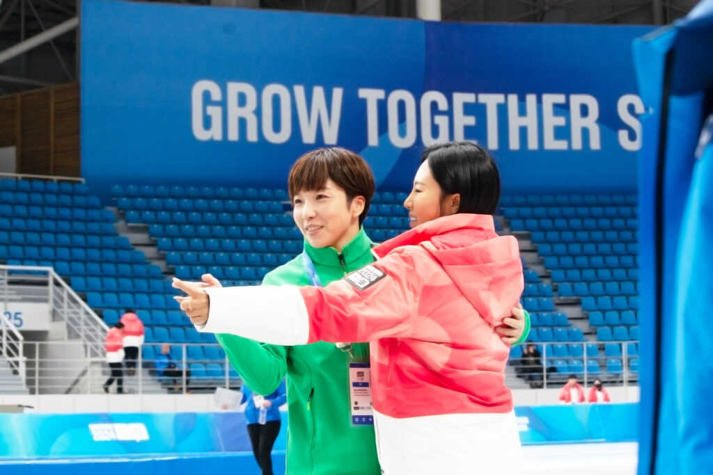 [사진] 이상화-고다이라, 청소년 선수들이 많은 경험을 쌓을 수 있기를 바래